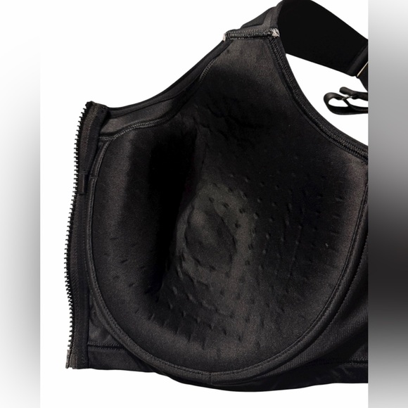 Livi Active Max Support Underwire Sports Bra - Picture 6 of 8